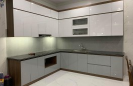 Tủ bếp gỗ công nghiệp chống ẩm thanh thùy