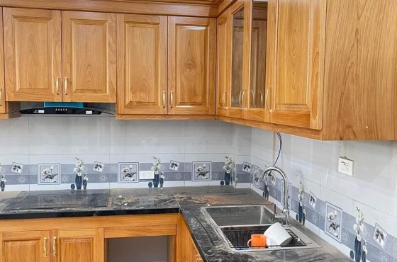 Tủ Bếp Gỗ Gõ Đỏ Nhập Khẩu (Thợ Họa Cậu)