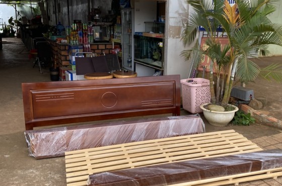 Giường ngủ Nhật Gỗ Dổi Nhập Khẩu Dày Dặn